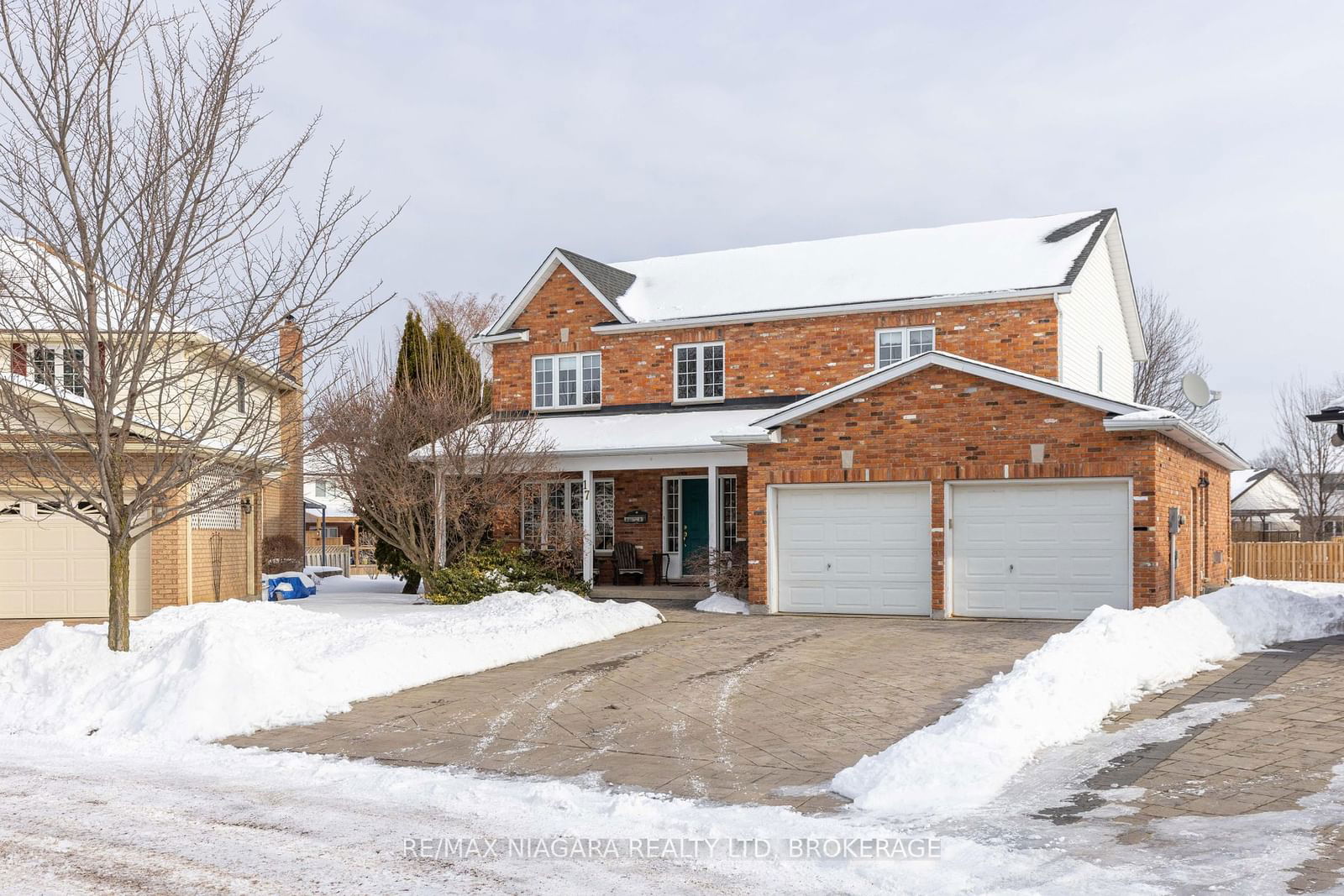 Detached House sold at 17 Sarah Court, St. Catharines, 453 - Grapeview, L2S 3R6 - MLS: X11969970