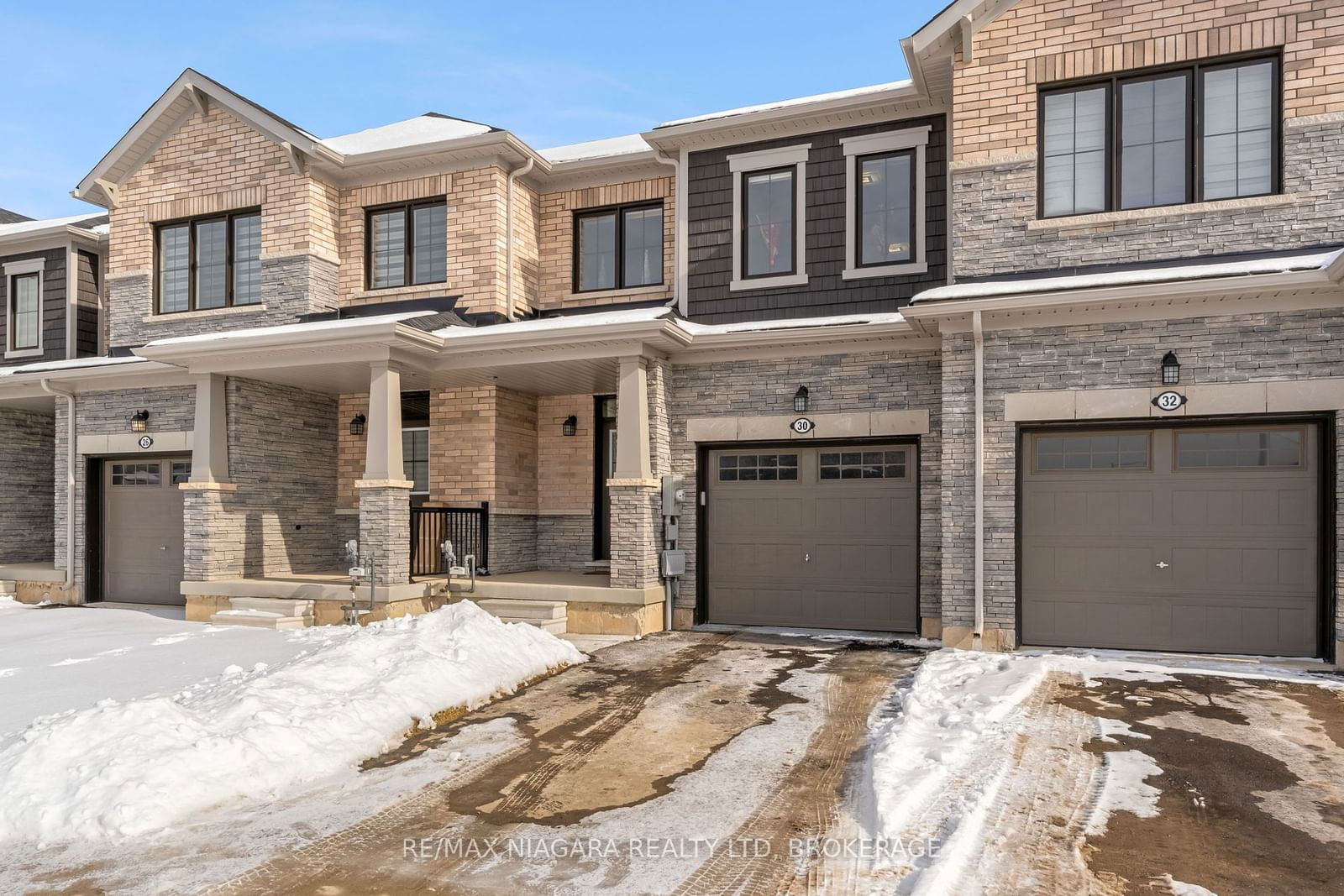 Townhouse sold at 30 Lavender Road, Thorold, Hurricane/Merrittville, L0S 1K0 - MLS: X11970015