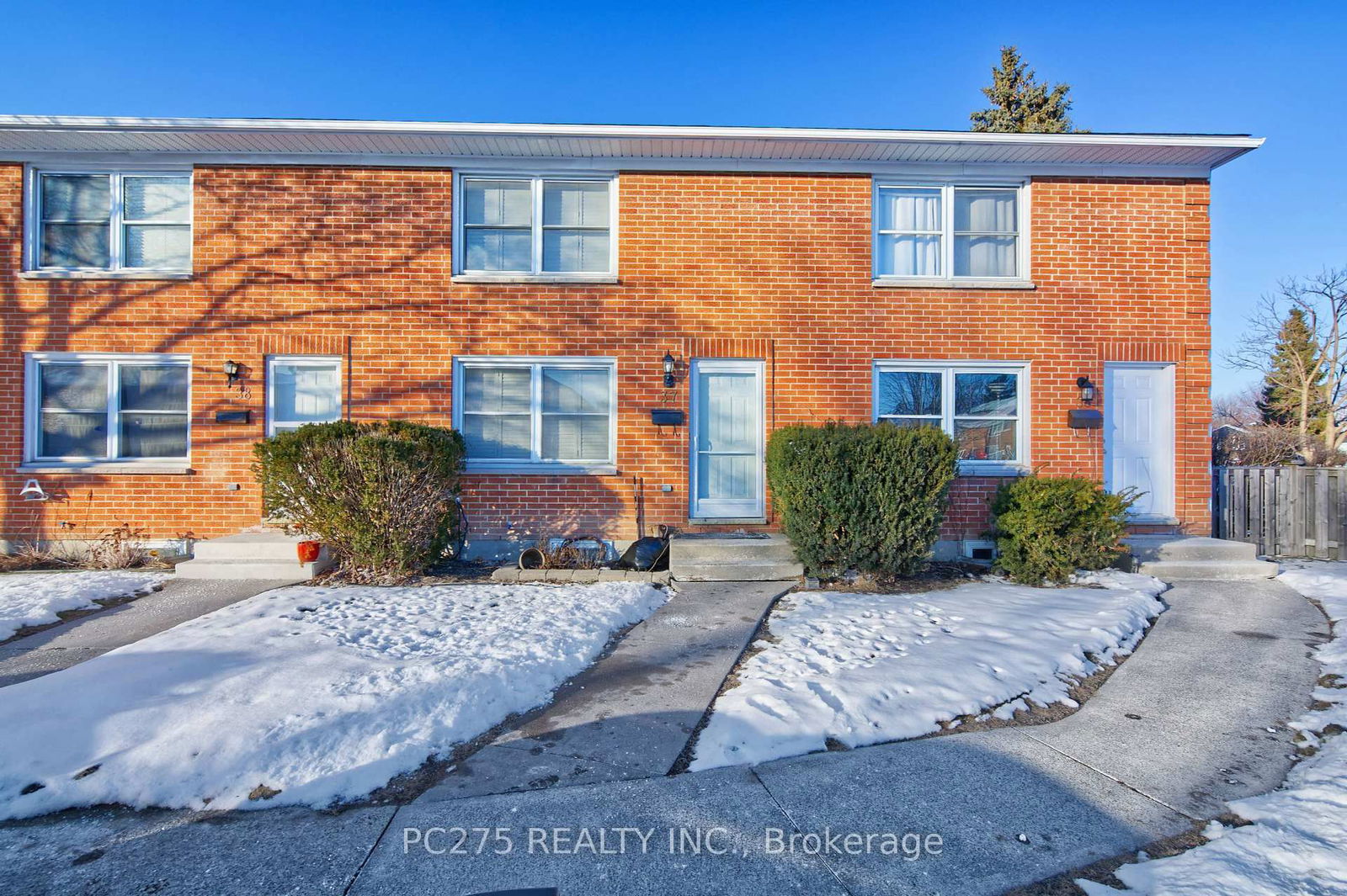 Townhouse sold at 37-295 Edgewood Street, Sarnia, Sarnia, N7S 5A6 - MLS: X11970023