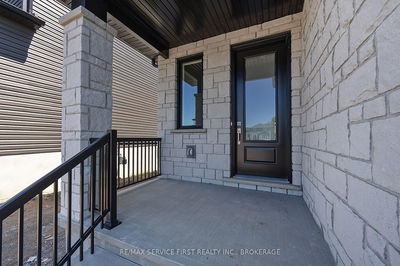 Unit E43 — 1350 TURNBULL Way, Kingston - City Northwest image-0-3