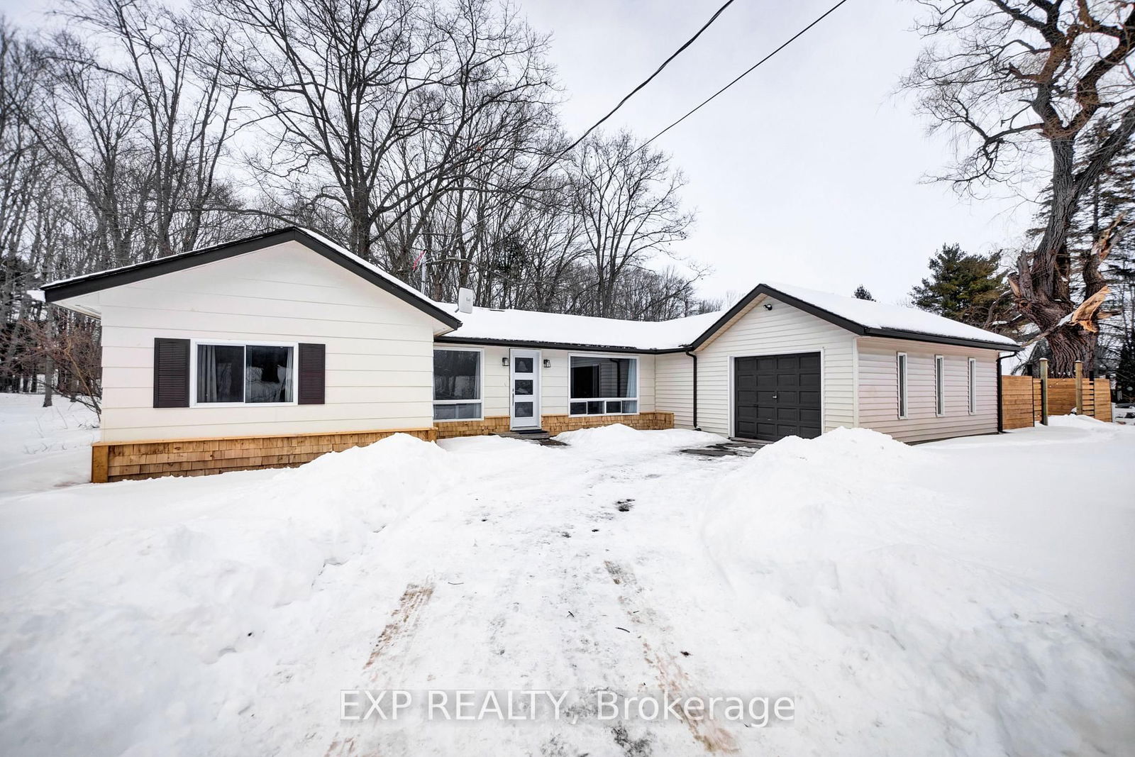 Detached House sold at 68 Twelve O'clock Point Road, Quinte West, K0K 1L0 - MLS: X11970170