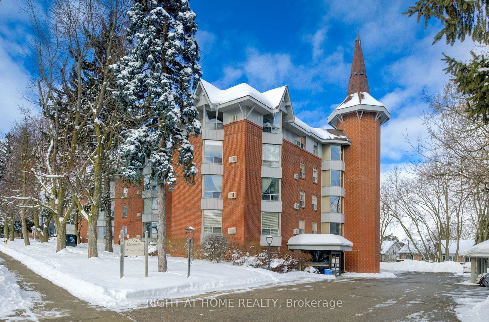 Condo for sale at 405-384 Erb Street, Waterloo, N2L 1W6 - MLS: X11970604