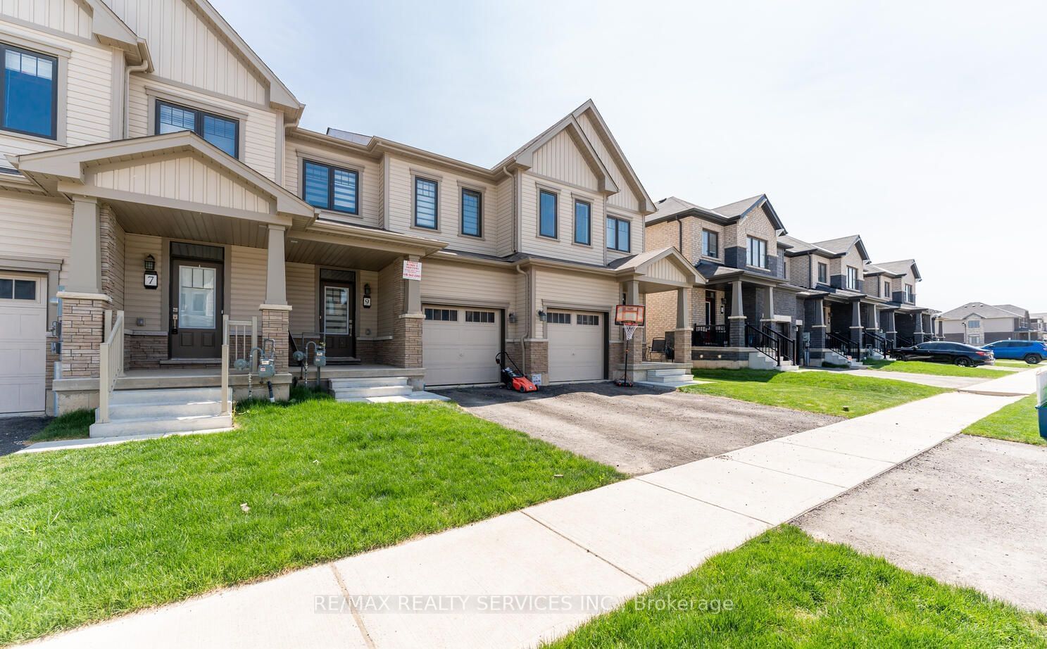 Townhouse for lease at 9 Amos Avenue, Brantford, N3T 0V4 - MLS: X11970683