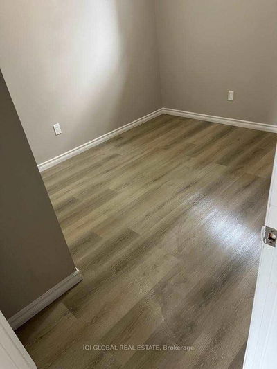 Unit 34 — 190 Fleming Dr, London - East B image-0-2