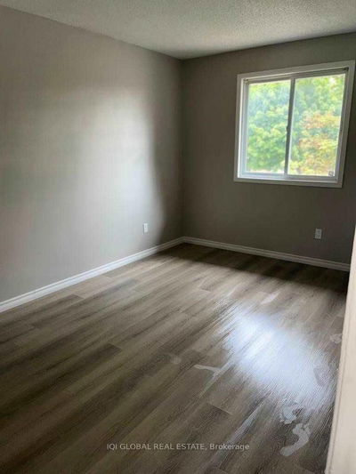 Unit 34 — 190 Fleming Dr, London - East B image-0-4