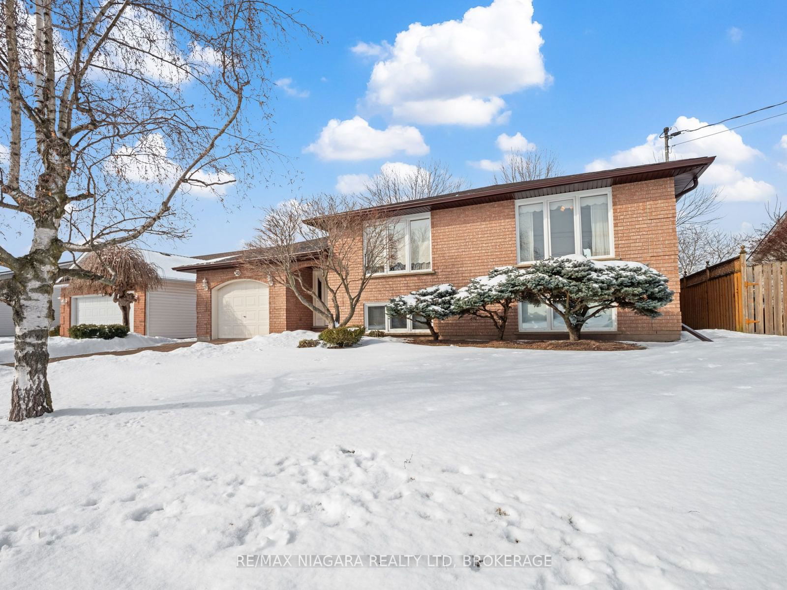 Building at 349 Albany Street, Fort Erie, 333 - Lakeshore