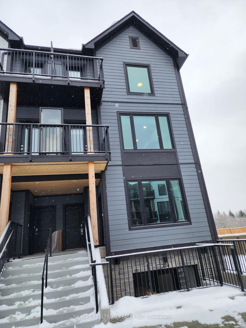 home for lease on 222-708 Woolwich Street
