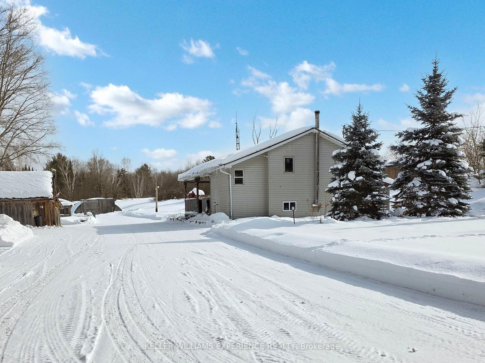 Detached House sold at 120 Maritime Road, Kawartha Lakes, Rural Bexley, K0M 2B0 - MLS: X11970875