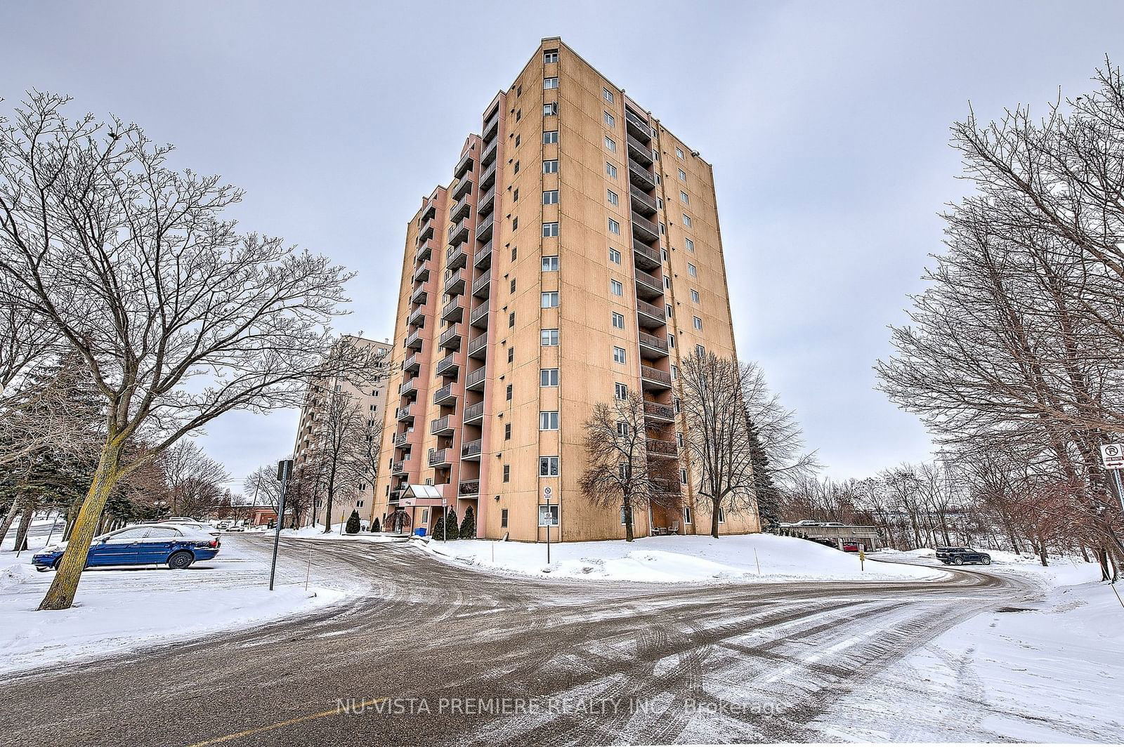 Condo for lease at 201-860 Commissioners Road, London, South H, N6C 5Y8 - MLS: X11971100