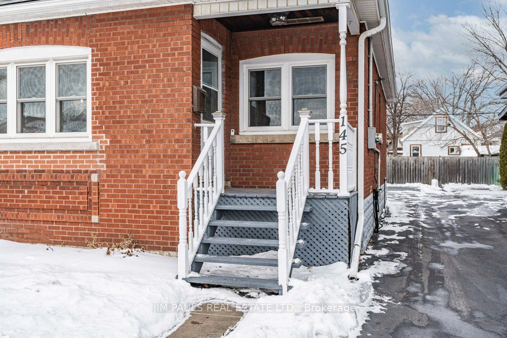 Detached House for sale at 145 Weir Street, Hamilton, Homeside, L8H 5G1 - MLS: X11971220