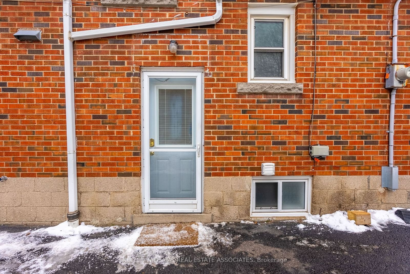 Listing Image 24
