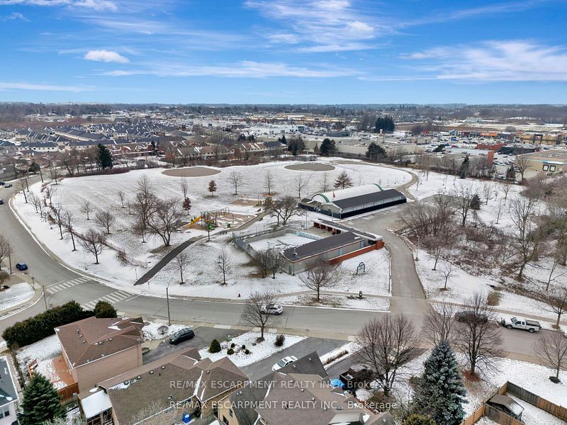 Detached House sold at 100 Stone Church Road, Hamilton, Ontario, L9B 1A9 - Ryckmans - MLS: X11971353