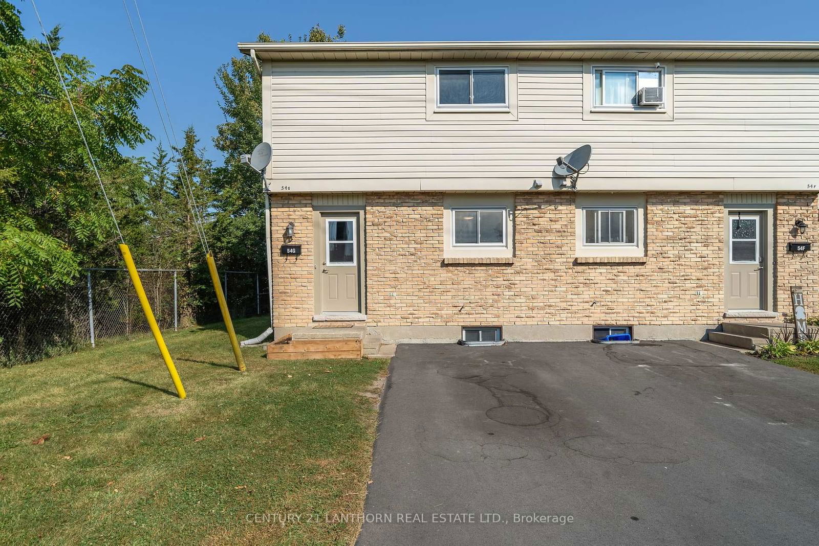 Townhouse sold at 54 - G Cascade Boulevard, Belleville, K8P 4W1 - MLS: X11971367