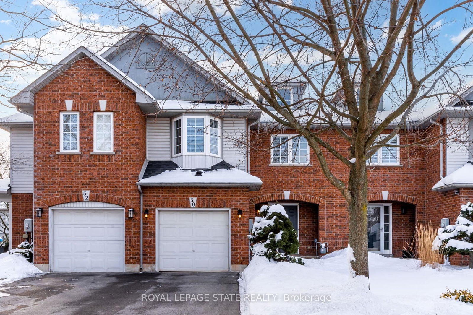 Townhouse for sale at 50 Valridge Drive, Hamilton, Ancaster, L9G 4Y7 - MLS: X11971471