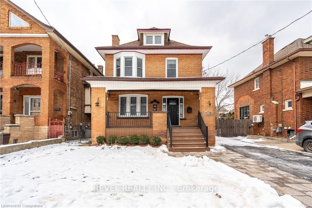 Detached House sold at 60 Kensington Avenue, Hamilton, Delta, L8M 3H2 - MLS: X11971571