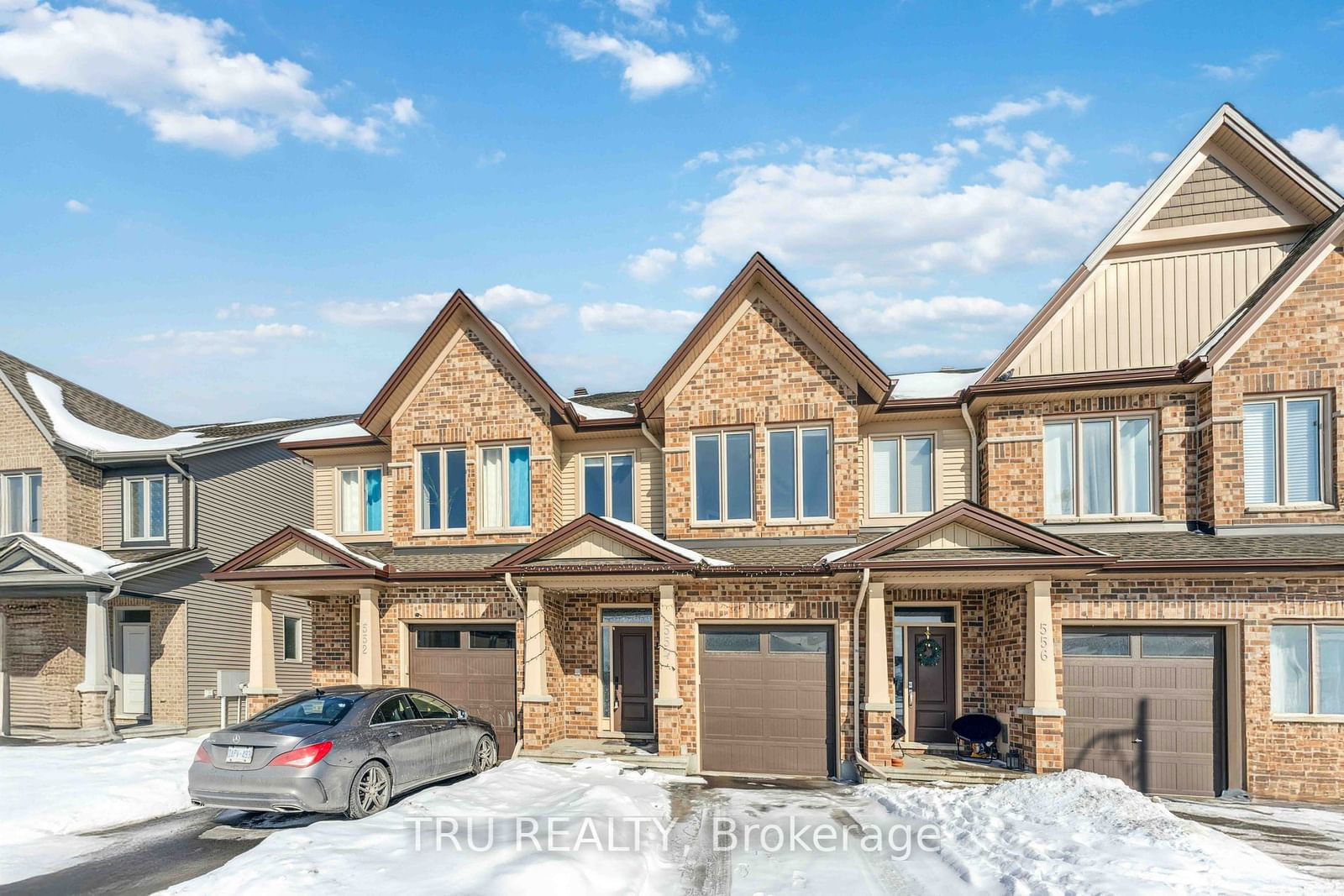 Townhouse for sale at 554 Edenwylde Drive, Stittsville, Remainder of Stittsville & Area, K2S 2K5 - MLS: X11971598