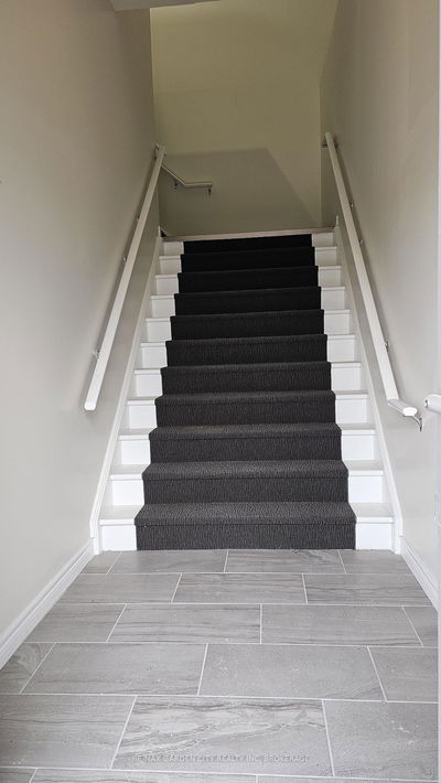 Unit 6 — 186 Merritt St, St. Catharines - Burleigh Hill image-0-2