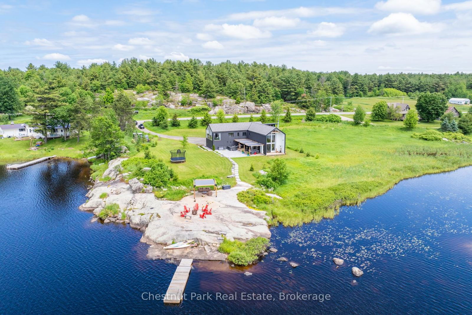 Building at 1594 Doe Lake Road, Gravenhurst, Muskoka (S)