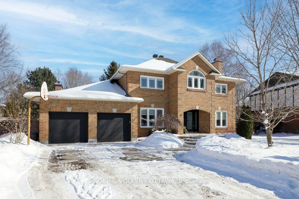 Detached House sold at 48 Hampel Crescent, Stittsville - Munster - Richmond, 8202 - Stittsville (Central), K2S 1E4 - MLS: X11971831