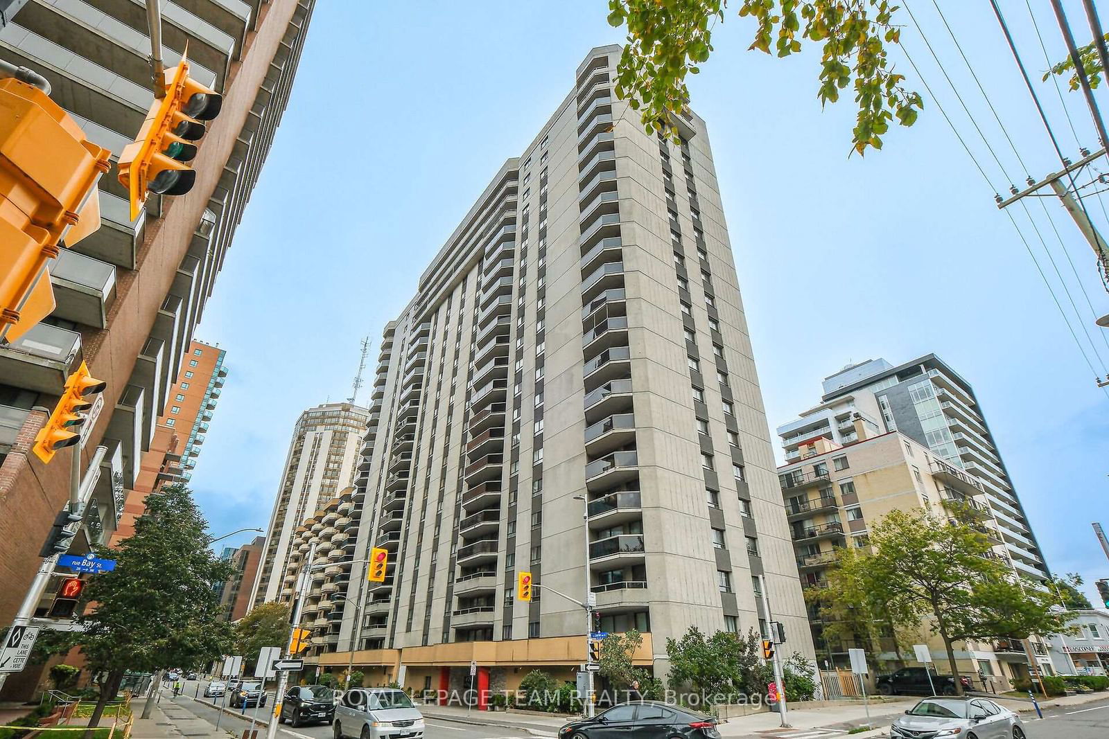 Condo sold at 1607-470 Laurier Avenue, Ottawa Centre, 4102 - Ottawa Centre, K1R 7W9 - MLS: X11971857