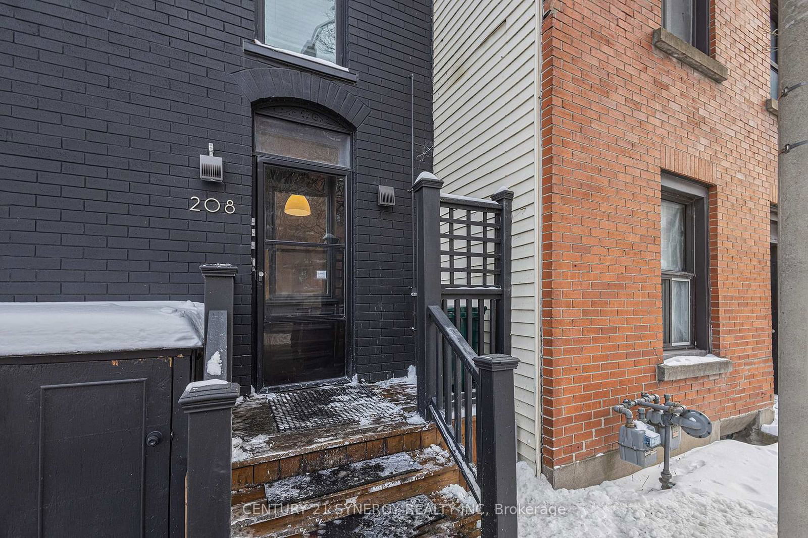 Semi-Detached House sold at 208 Clarence Street, Ottawa, Lower Town/Byward Market, K1N 5R1 - MLS: X11972256