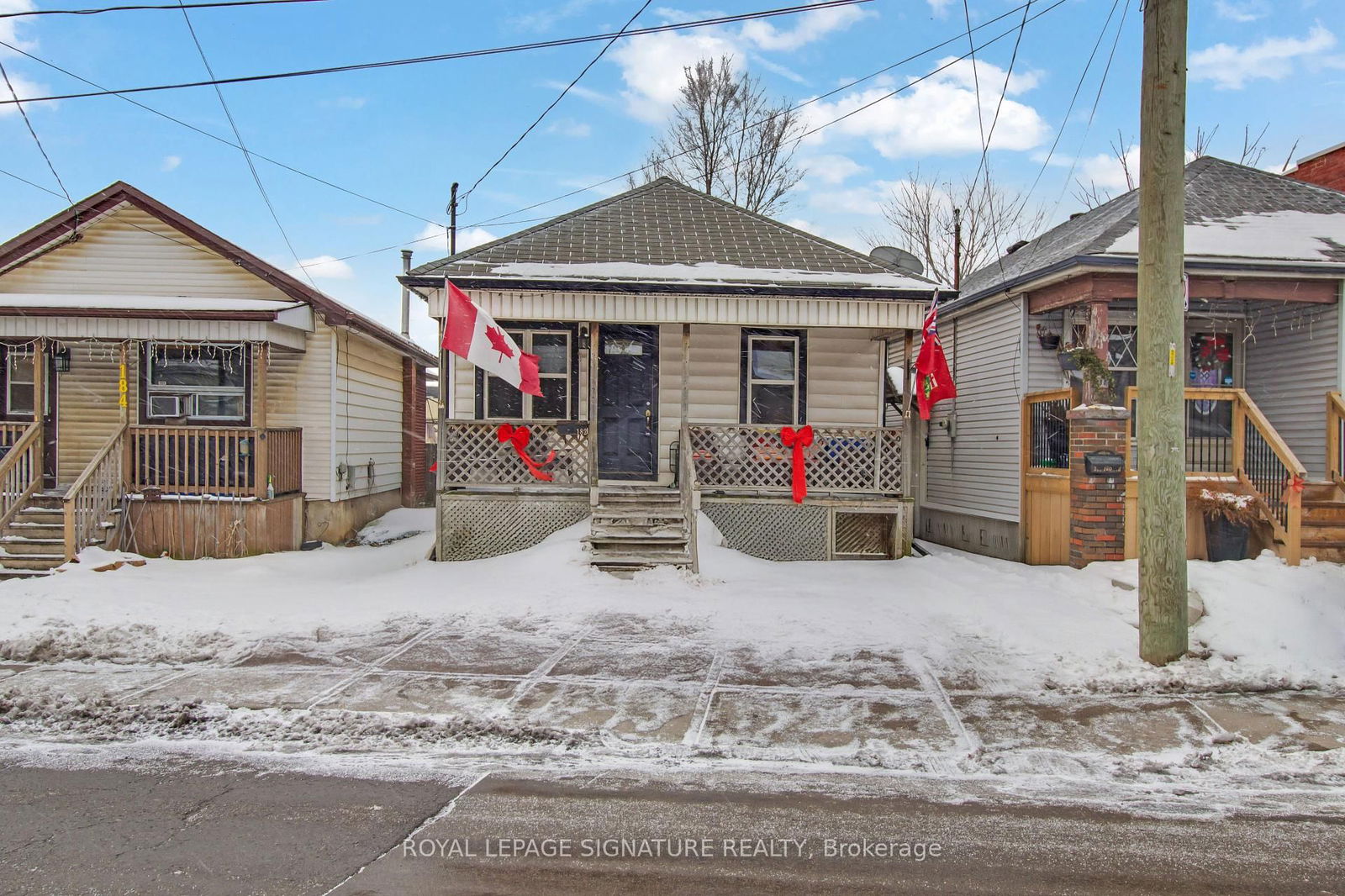 Detached House sold at 182 Beach Road, Hamilton, Industrial Sector, L8L 4A7 - MLS: X11972313