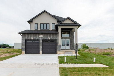 Detached House sold at 216 GREENE Street, South Huron, Ontario, N0M 1S2 - Exeter - MLS: X11972444