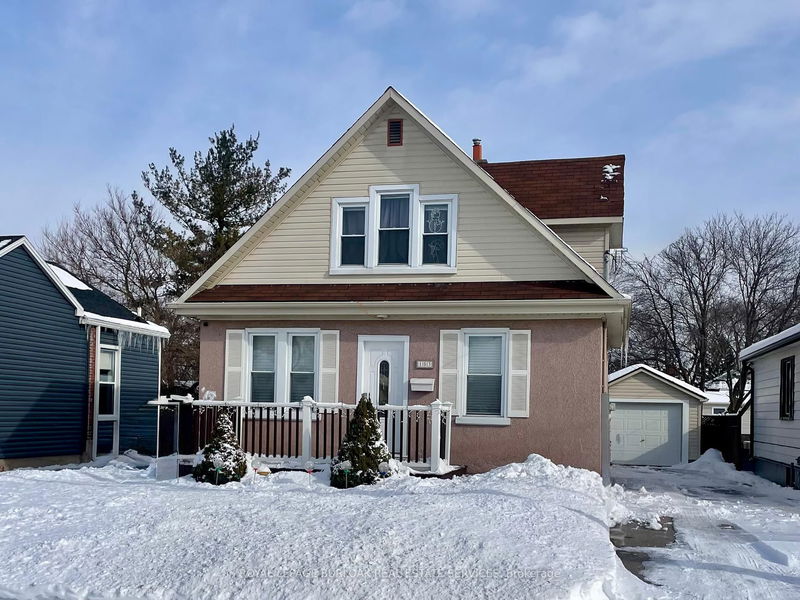 home for sale on 103 Norfolk Avenue