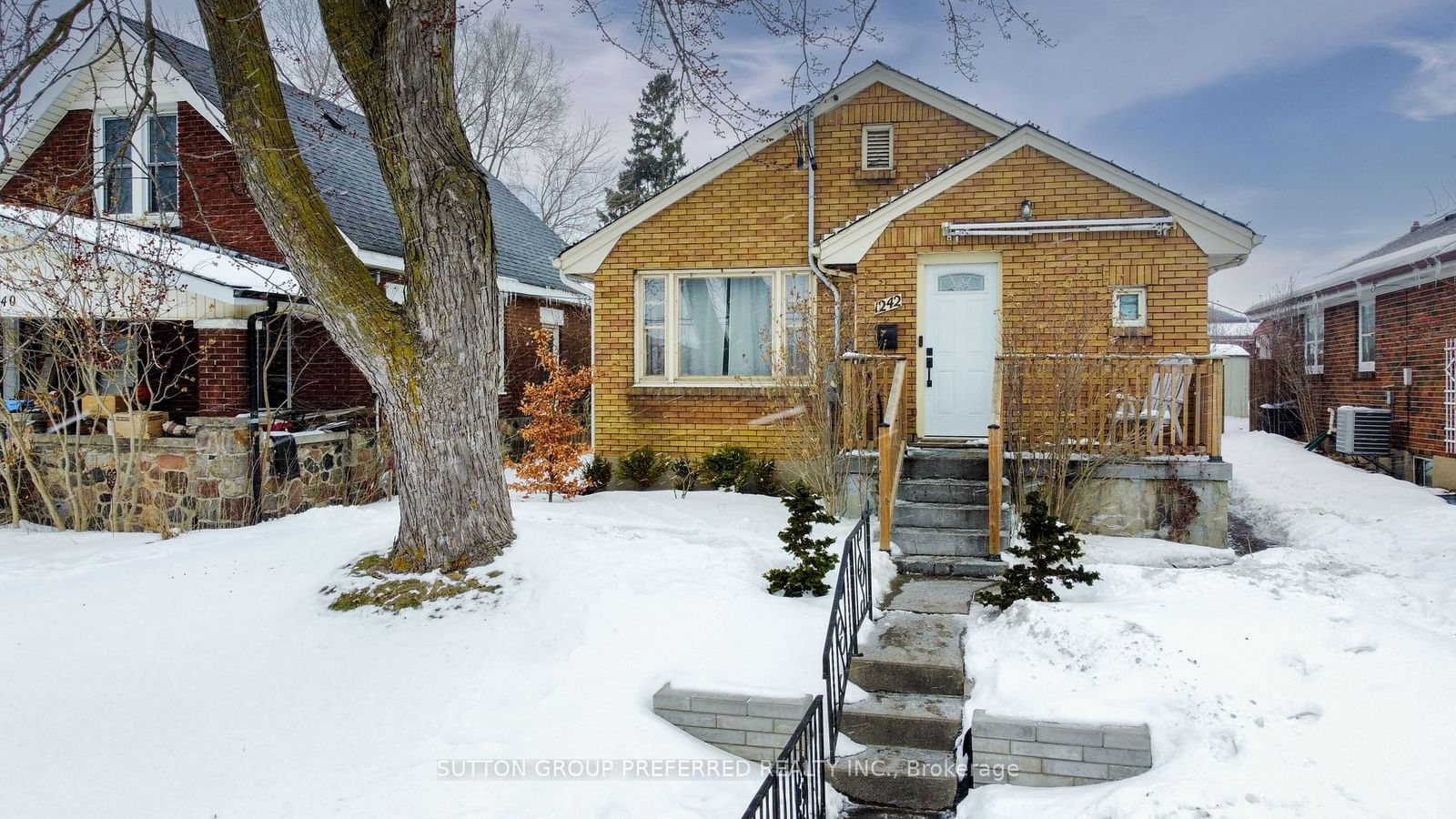 Detached House for sale at 1242 Dundas Street, London, East C, N5W 3B2 - MLS: X11972891