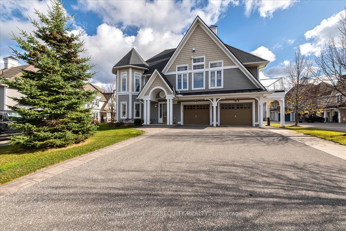 Building at 2 Carnoustie Lane, Georgian Bay