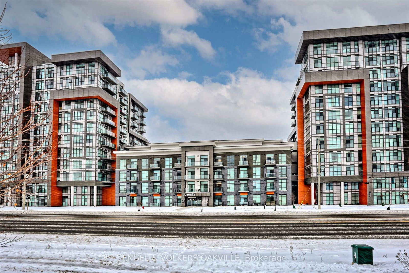 Condo for sale at 611-460 Dundas Street, Hamilton, Waterdown, L8B 2A5 - MLS: X11973099