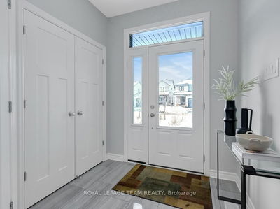 656 PARADE Dr, Ottawa - Stittsville (South) image-0-3