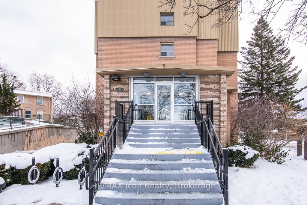 Condo for sale at 504-283 Fairway Road, Kitchener, N2A 2P1 - MLS: X11973120