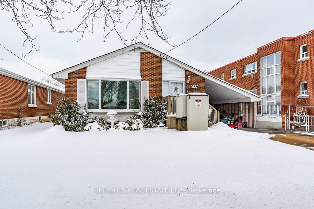 Detached House sold at 969 Mohawk Road, Hamilton, Huntington, L8T 2R9 - MLS: X11973125