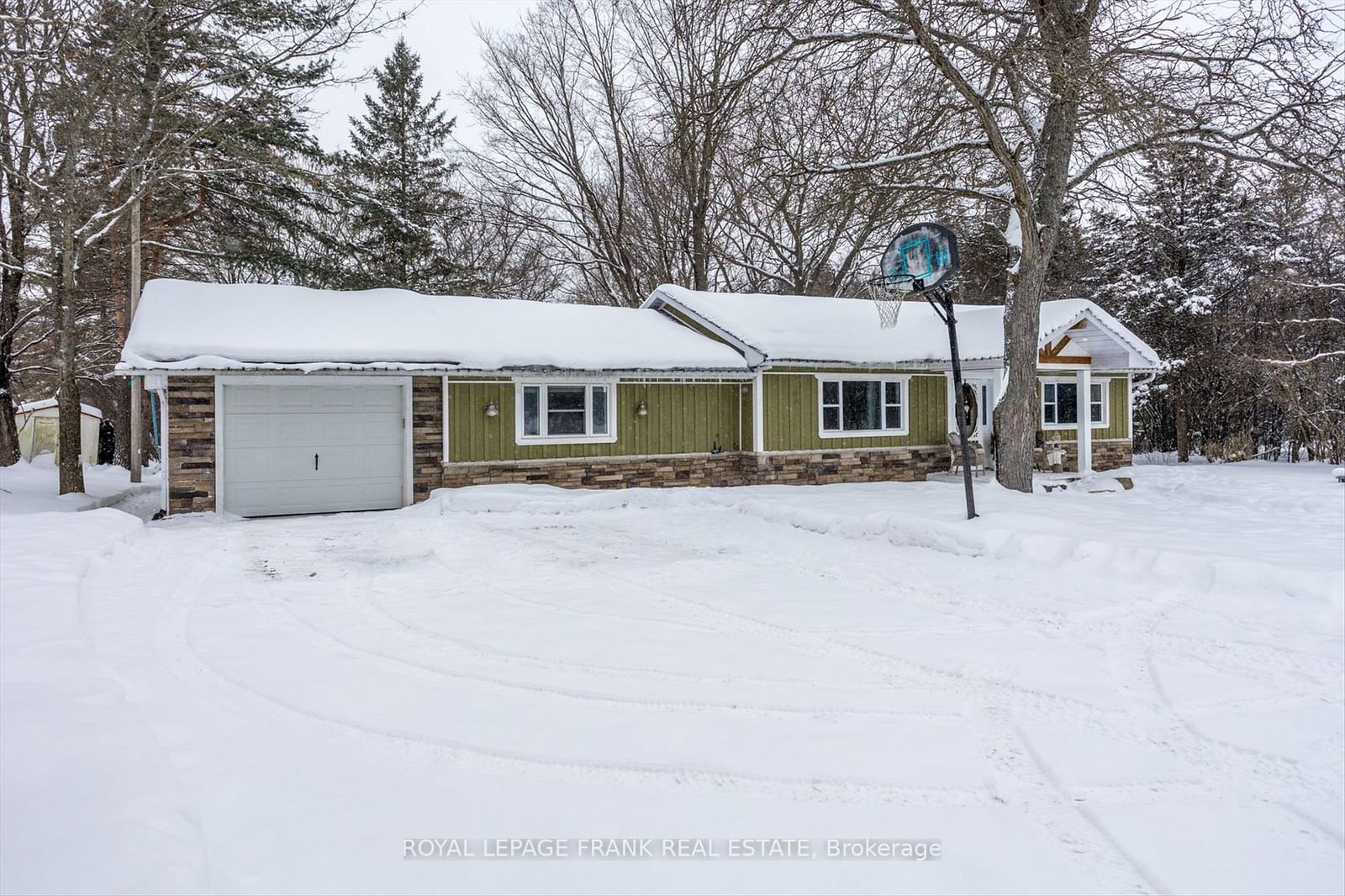 Detached House sold at 3419 County Road 36, Kawartha Lakes, Bobcaygeon, K0M 1A0 - MLS: X11973203