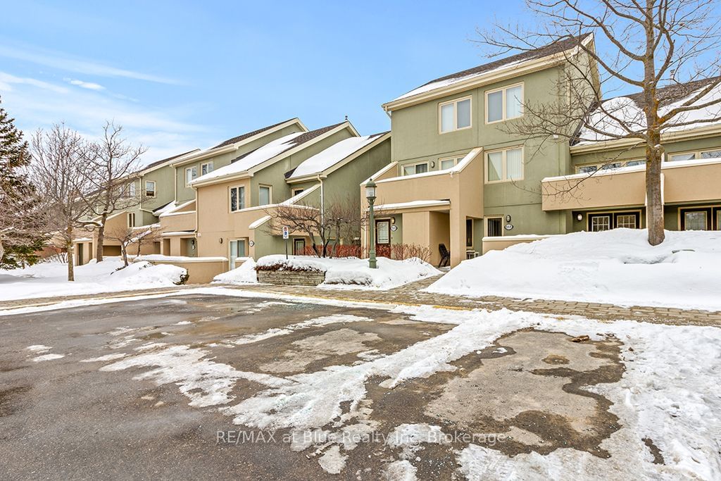 Townhouse for sale at 113-107 Wintergreen Place, Blue Mountains, Blue Mountain Resort Area, L9Y 0P8 - MLS: X11973376