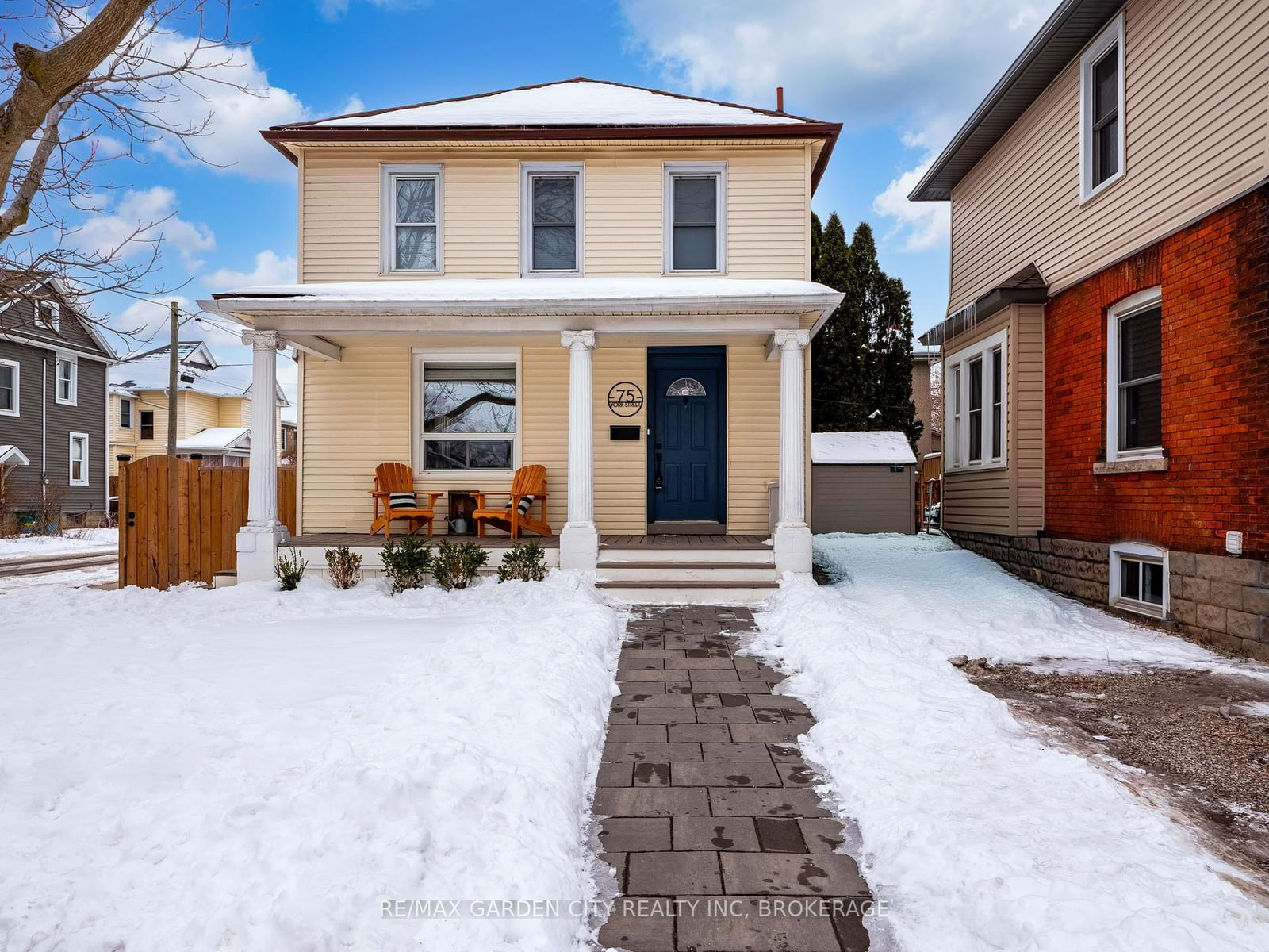 Detached House sold at 75 York Street, St. Catharines, 451 - Downtown, L2R 6C8 - MLS: X11973381