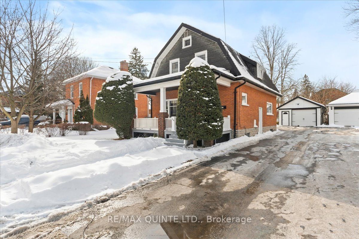 Detached House for sale at 216 Foster Avenue, Belleville, Belleville Ward, K8N 3R2 - MLS: X11973454