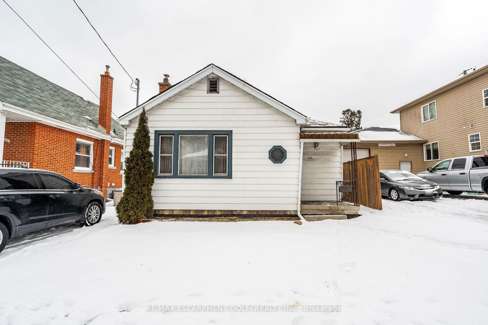 Detached House for sale at 124 WHITNEY Avenue, Hamilton, Ainslie Wood, L8S 2G7 - MLS: X11973892