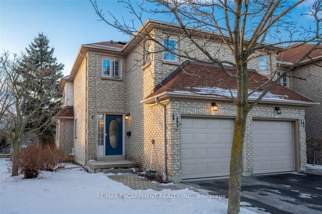 Townhouse for sale at 11-75 Ryans Way, Hamilton, Waterdown, L8B 1B4 - MLS: X11973966