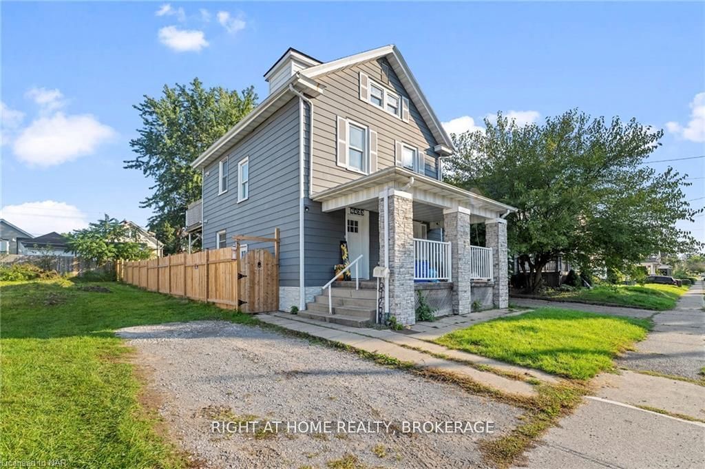 Detached House for sale at 6423 BARKER Street, Niagara Falls, 216 - Dorchester, L2G 1Y6 - MLS: X11974010