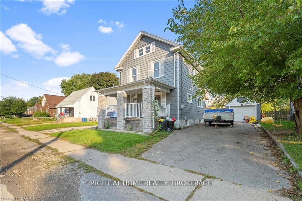 Detached House for sale at 6423 BARKER Street, Niagara Falls, 216 - Dorchester, L2G 1Y6 - MLS: X11974010