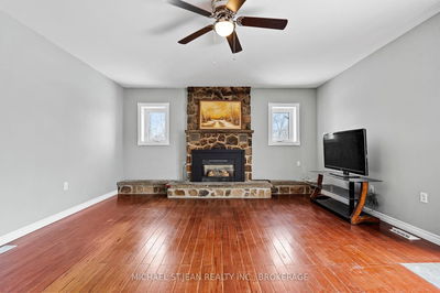 2934 Baker Rd, Niagara Falls - 224 - Lyons Creek image-0-4