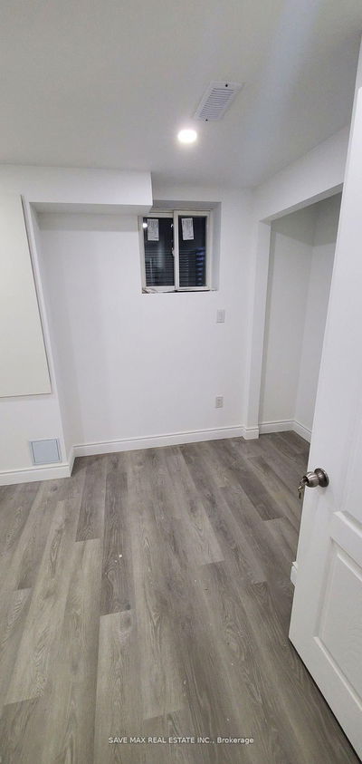 Unit Lower — 27 Blacksmith Dr, Woolwich -  image-0-3