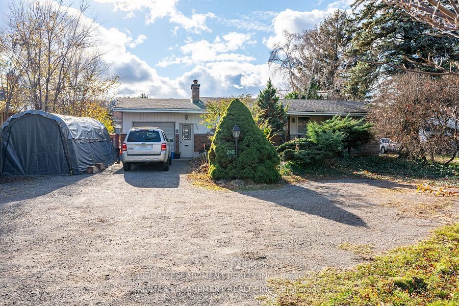 Detached House for sale at 246 MAIN Street, Grimsby, 540 - Grimsby Beach, L3M 1P6 - MLS: X11974511