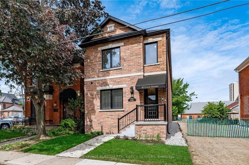 home for lease on 1A-36 Grant Avenue