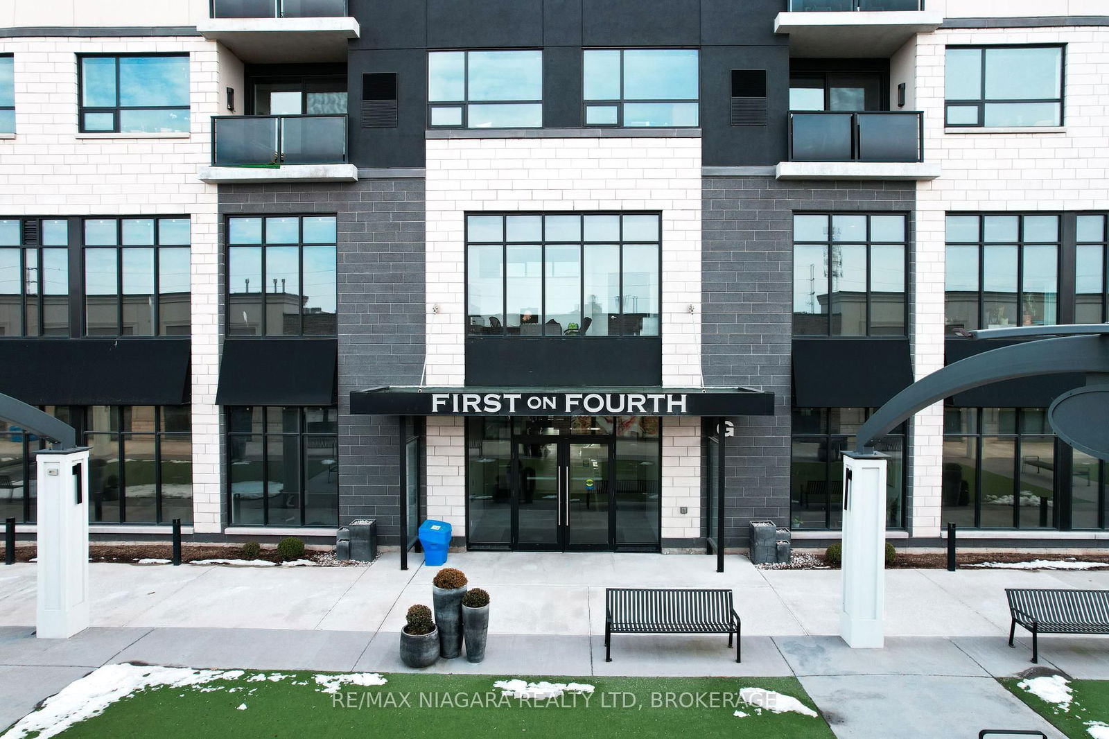 Condo for sale at 409-300G FOURTH Avenue, St. Catharines, Ridley, L2R 6P9 - MLS: X11974549