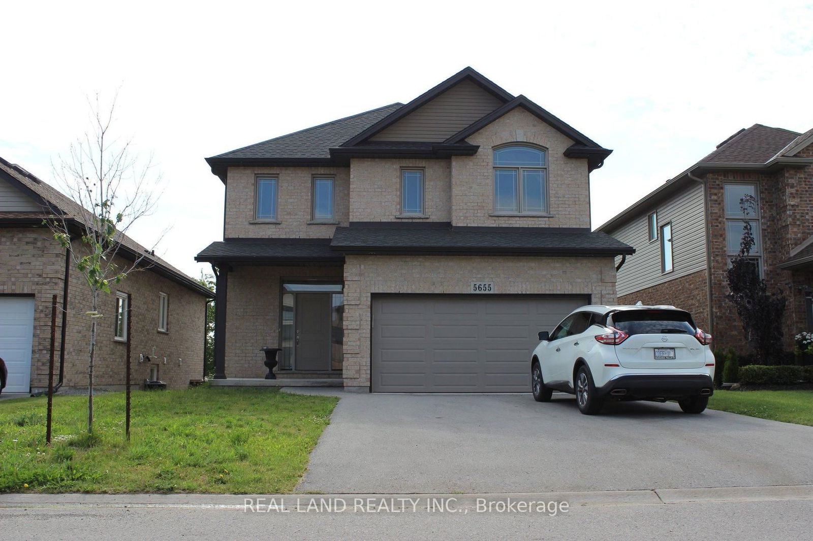 Detached House for lease at 5655 Osprey Avenue, Niagara Falls, 219 - Forestview, L2H 0M2 - MLS: X11974636