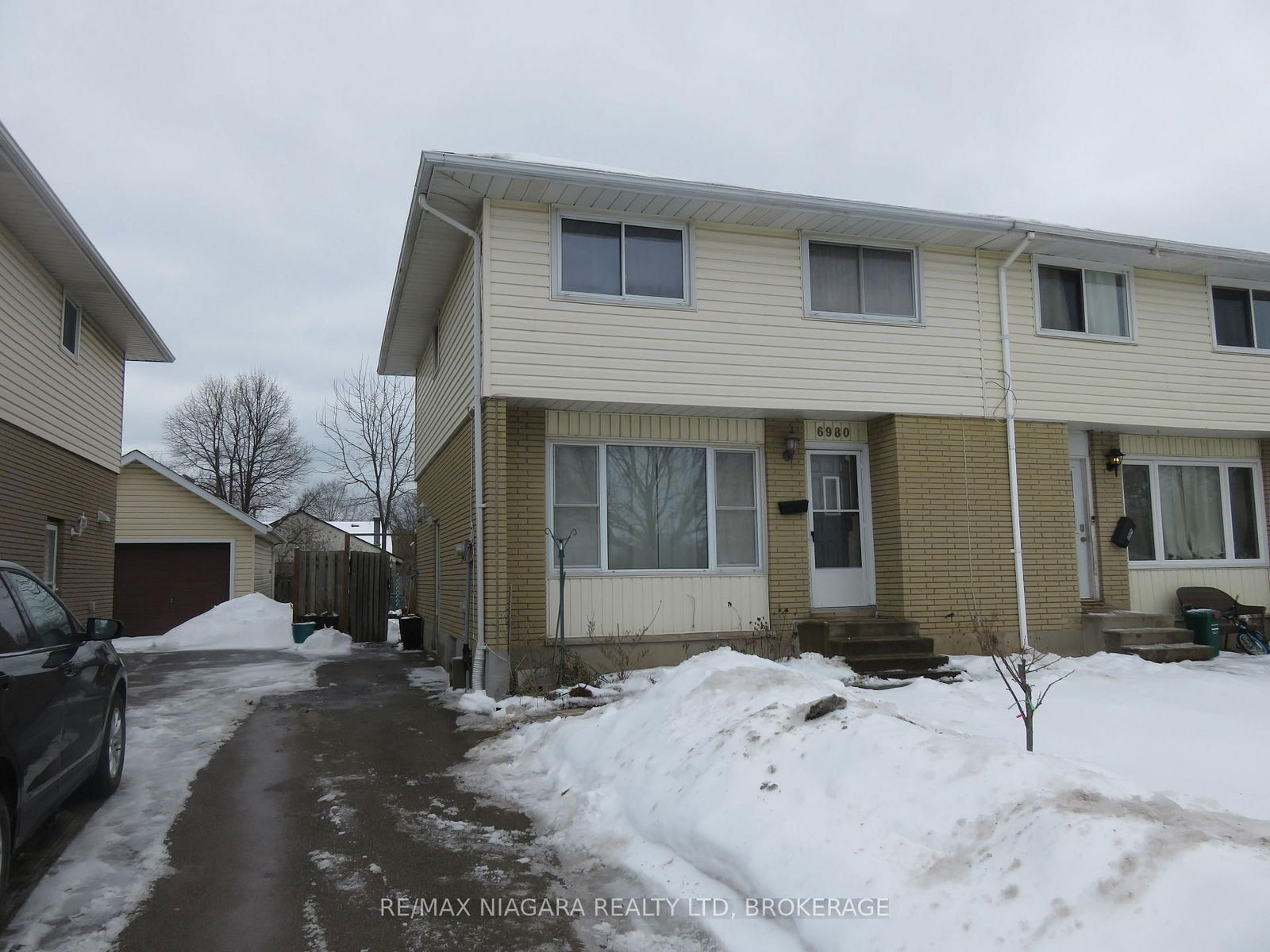 Semi-Detached House sold at 6980 WARDEN Avenue, Niagara Falls, Arad/Fallsview, L2G 5P5 - MLS: X11974667