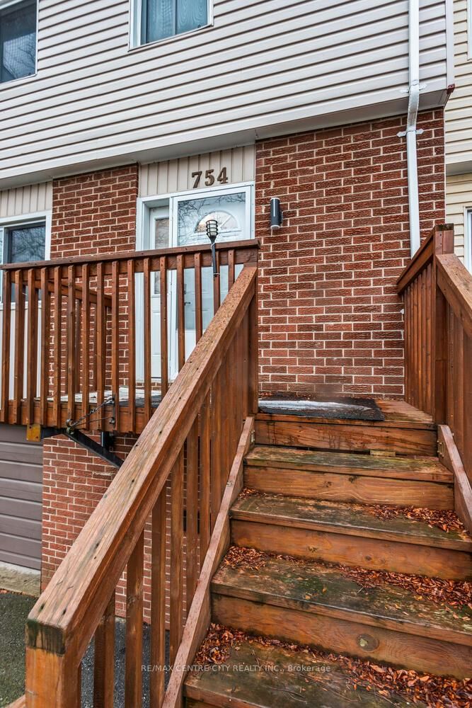 Townhouse leased at 54-754 Wilkins Street, London, South R, N6C 4Z9 - MLS: X11974748